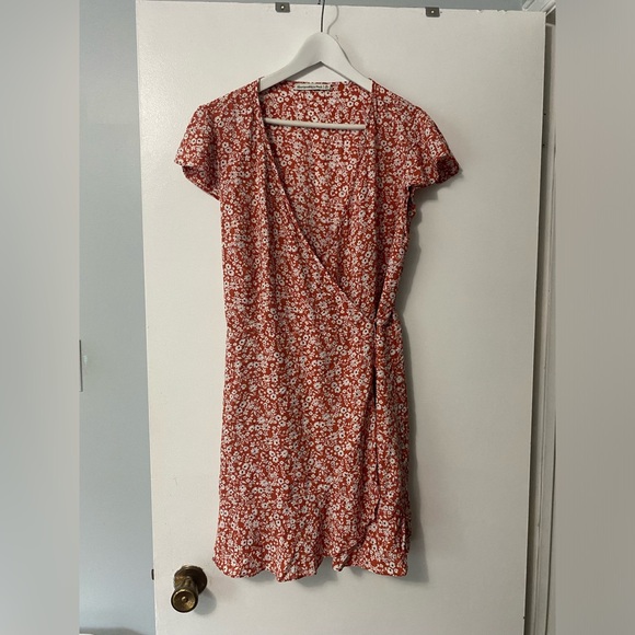 Abercrombie & Fitch | Burnt Red Floral Wrap Dress | Size XL - Picture 2 of 9